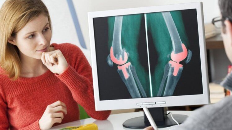 a girl at a doctor's appointment with osteoarthritis